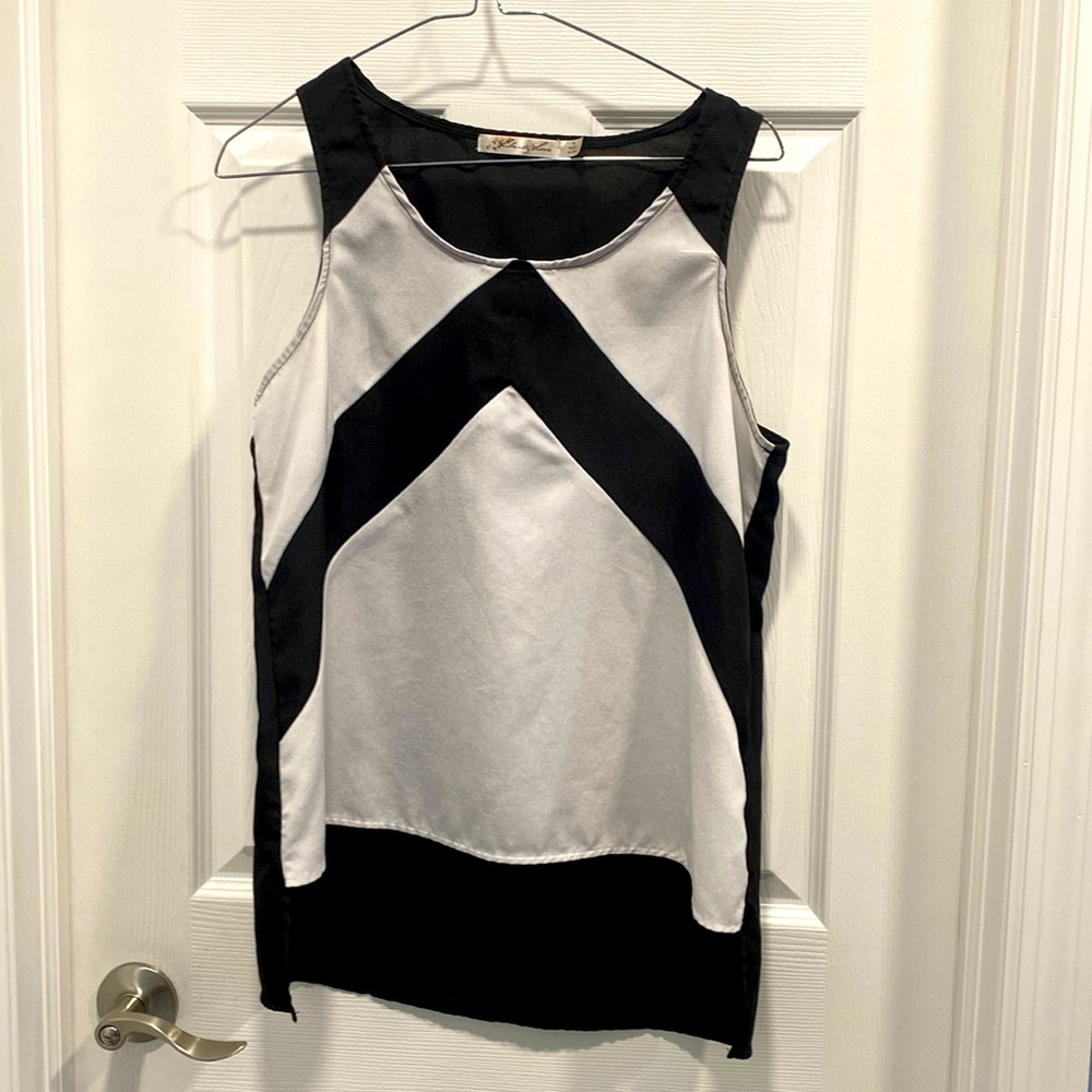 Women’s medium top
